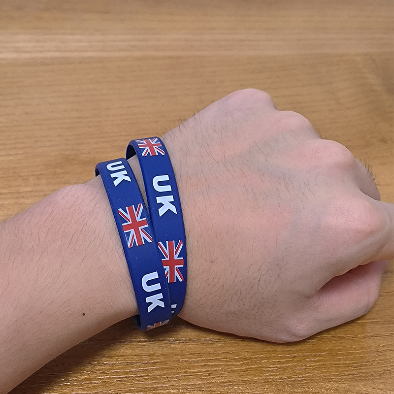 2pcs UK National Flag Wristban - Women Fashion Uk recensie en prijs