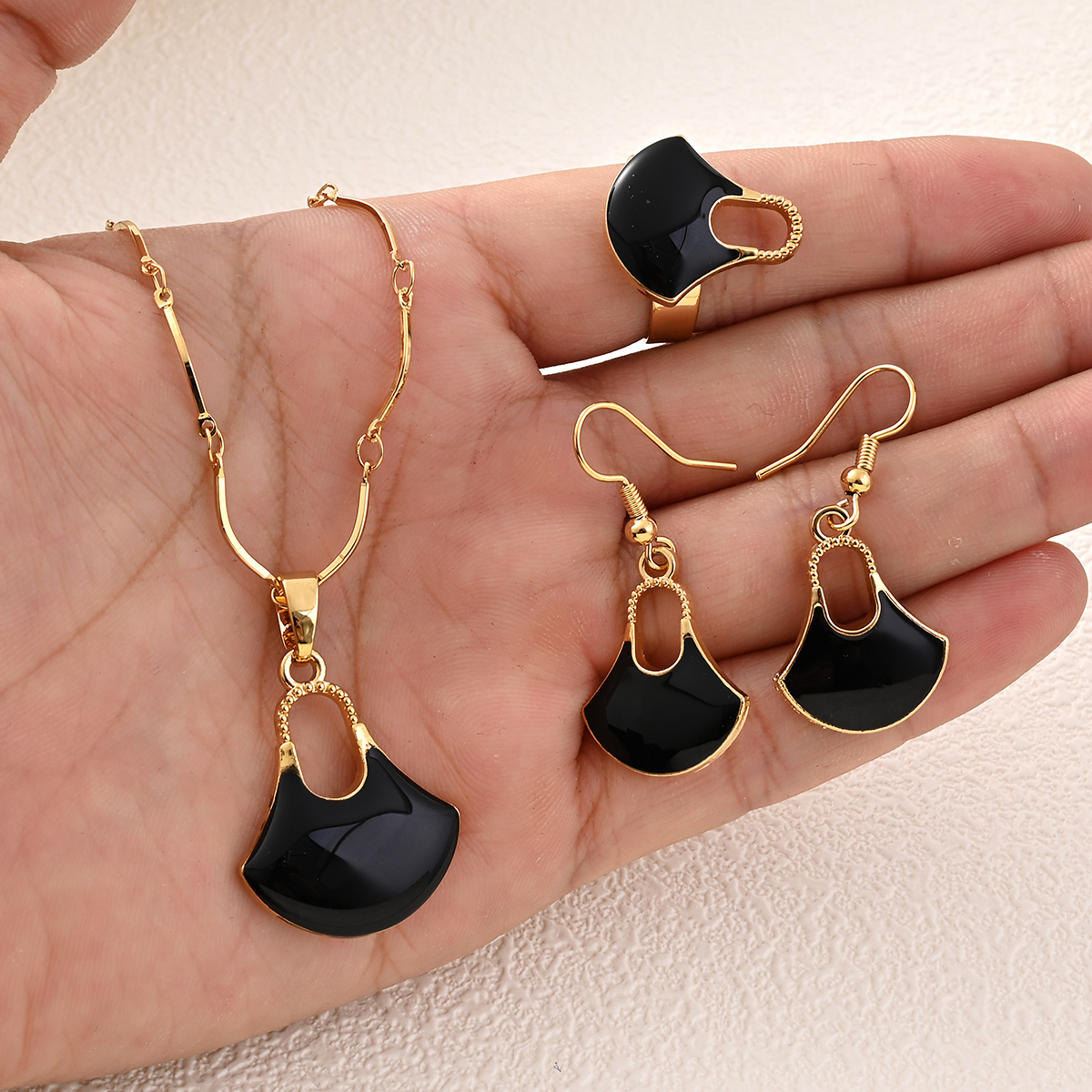 Stylish Black Bilum Pendant Ne - Women Fashion Png recensie en prijs