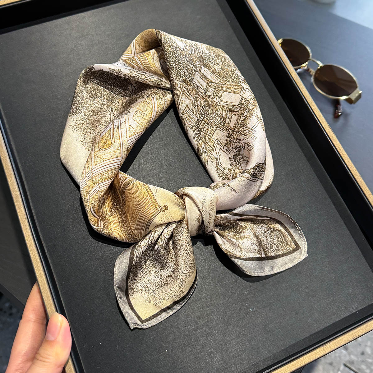 Brand 100% Natural Silk Scarf  - Women'S Fashion Poncho recensie en prijs