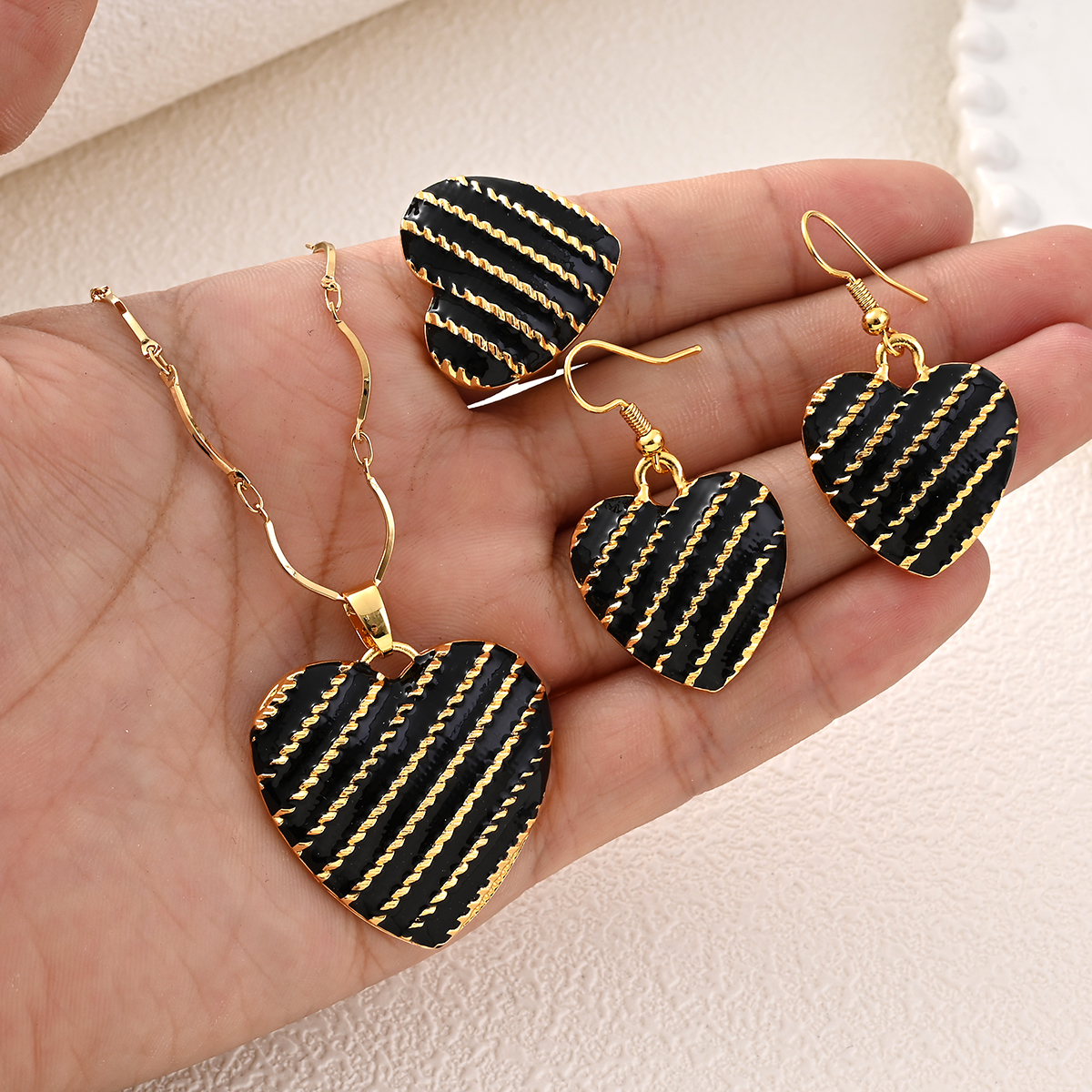 Stylish Black Bilum Pendant Ne - Women Fashion Png recensie en prijs