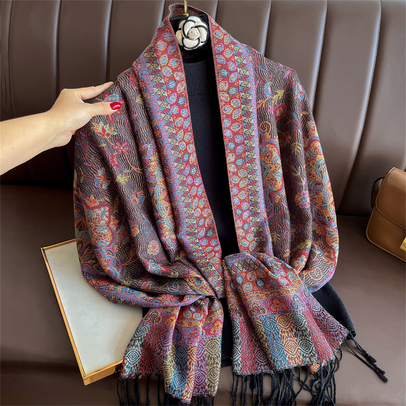 Luxury Embroidery Cashmere Win - Women'S Fashion Poncho recensie en prijs